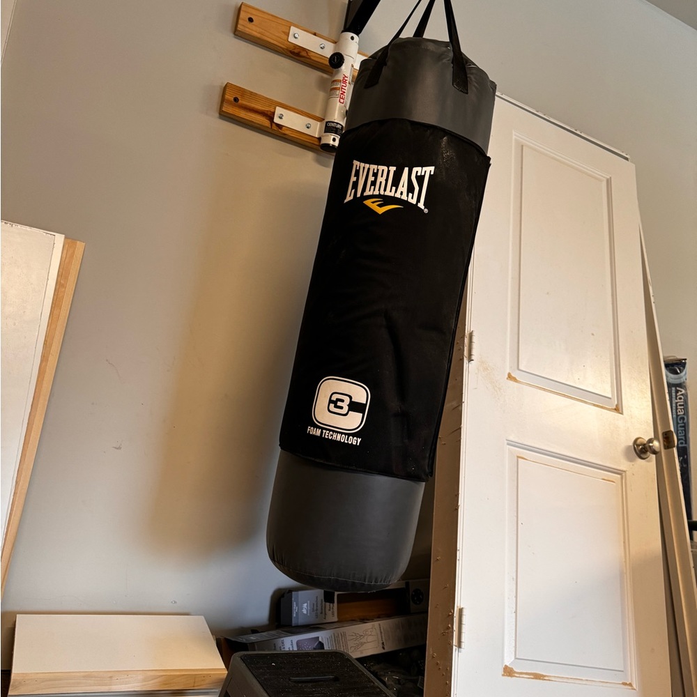 Everlasting Punching bag for training, and staying active